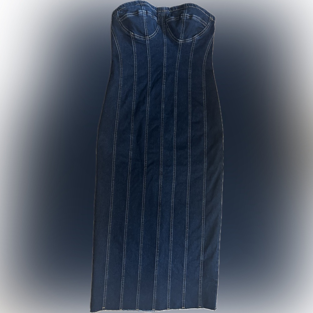EUC SHEIN SZ 6 dark blue strapless midi dress w/rear concealed zip/bust 29”-34” - Picture 2 of 3